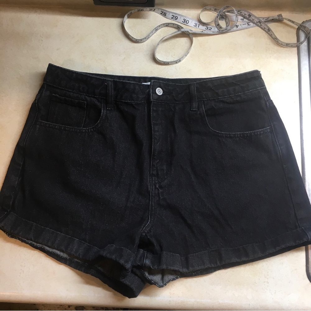 PacSun Black Denim MOM Shorts Size 32